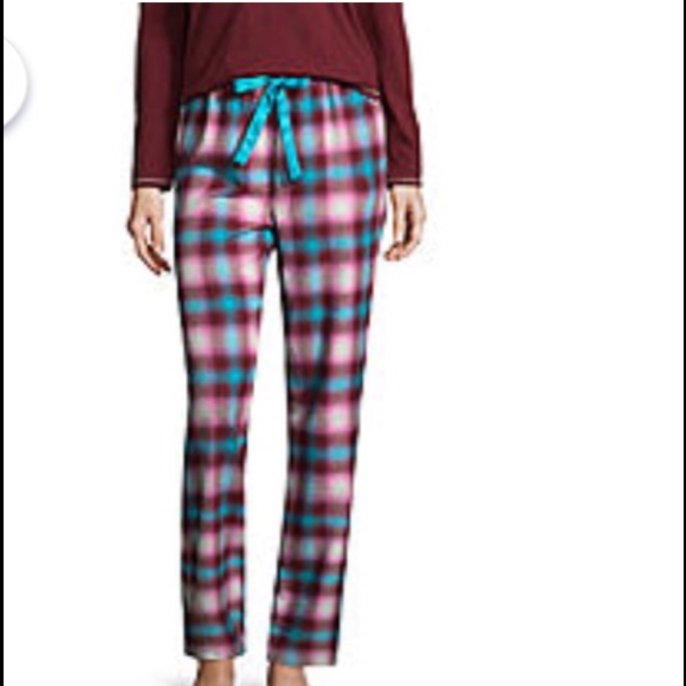 NWT Sleep Chic Flannel petite pajamas
